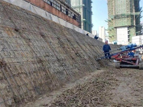 大通建筑边坡支护